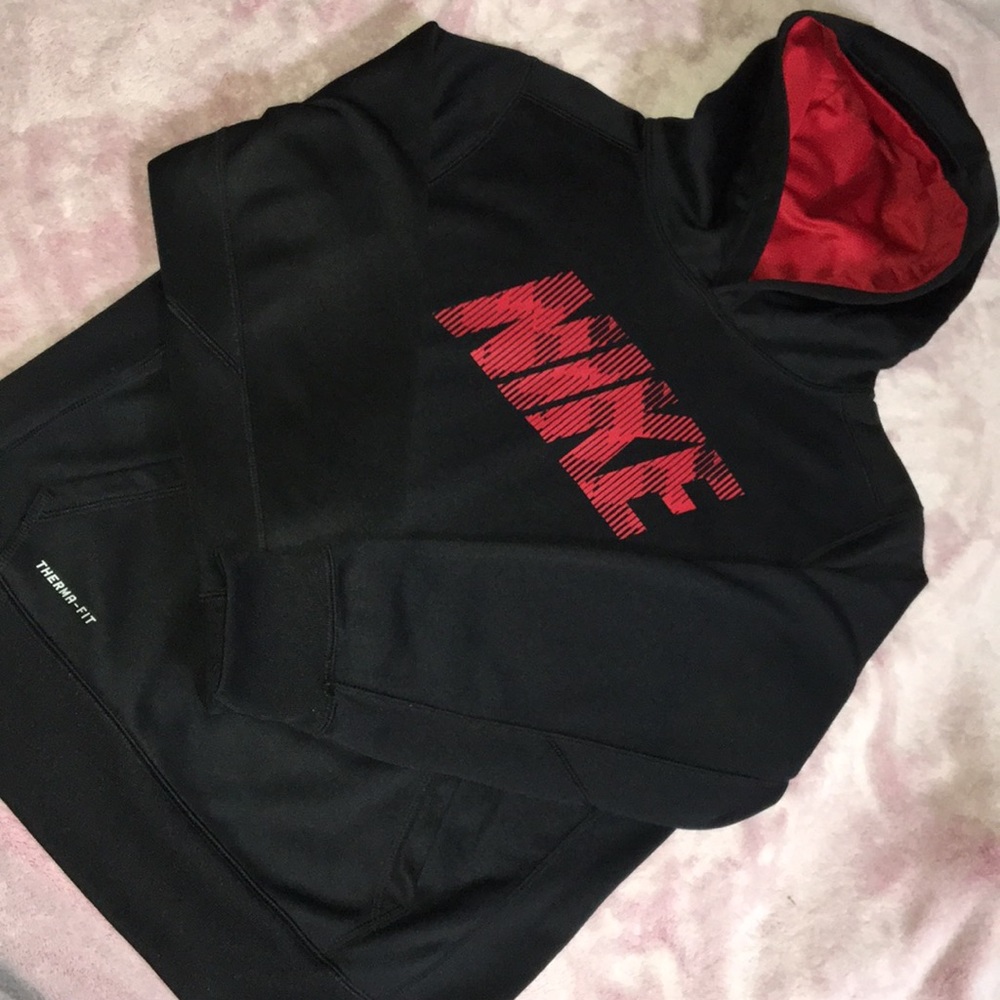 Nike Therma-Fit Hoodie